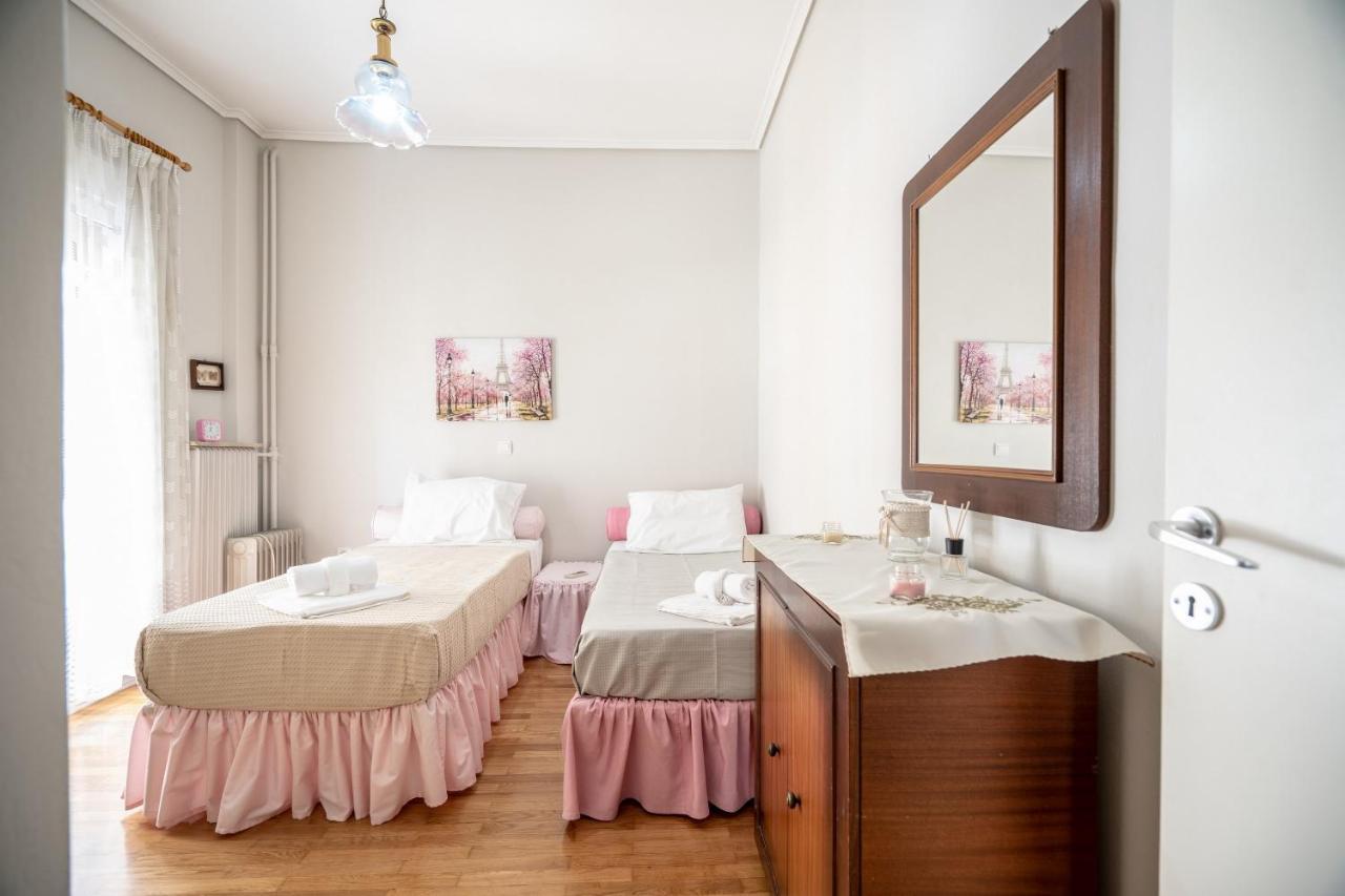 Family Apartment At Kalithea 2 Bedrooms 4 Pers 아테네 외부 사진